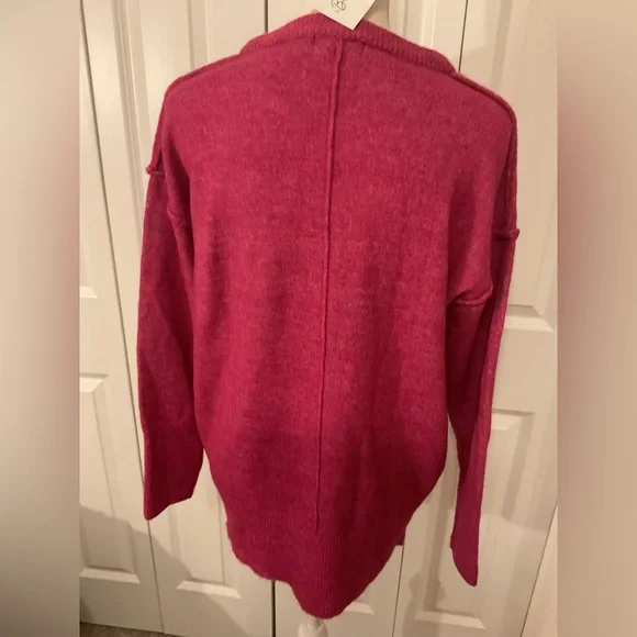 Women's Pink Sweater -NWT - Picture 12 of 16